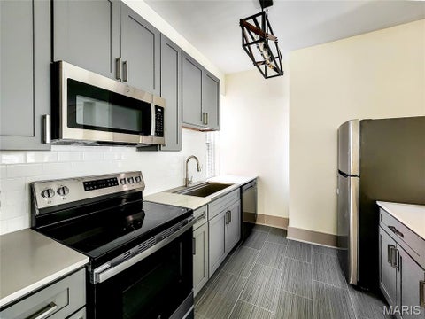 Tiny photo for 3805 Shenandoah Avenue #A - 2nd floor, St Louis, MO 63110 (MLS # 26056936)