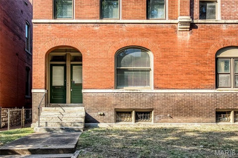 Tiny photo for 3805 Shenandoah Avenue #A - 2nd floor, St Louis, MO 63110 (MLS # 26056936)