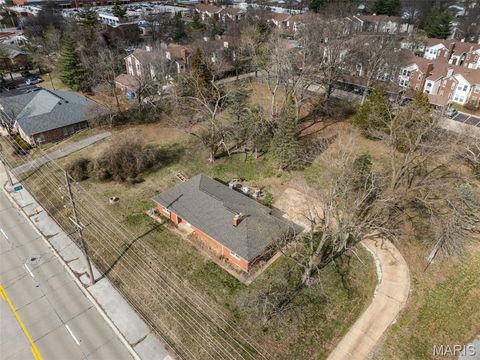 Tiny photo for 960 Chesterfield Parkway E, Chesterfield, MO 63017 (MLS # 26014542)