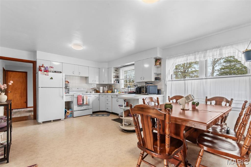 August Hill Estate Pt - Residential