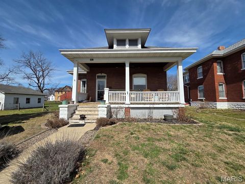 Photo of 608 Grant Street, Canton, MO 63435 (MLS # 26016952)