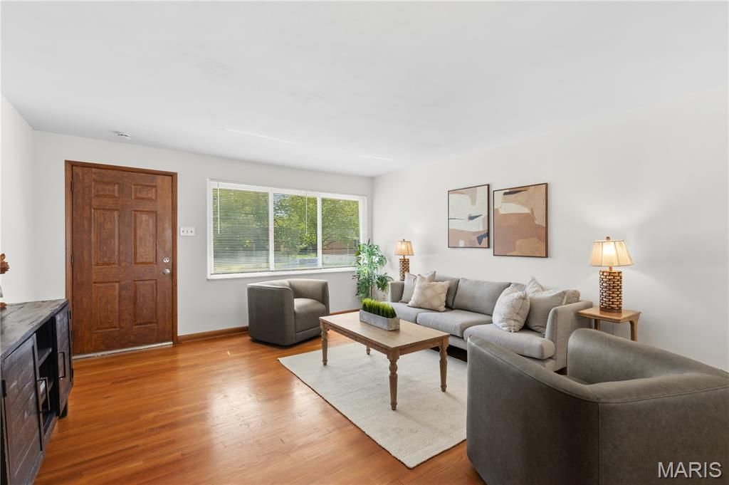 Photo of 8718 Glenwood Drive, Crestwood, MO 63126 (MLS # 26024288)