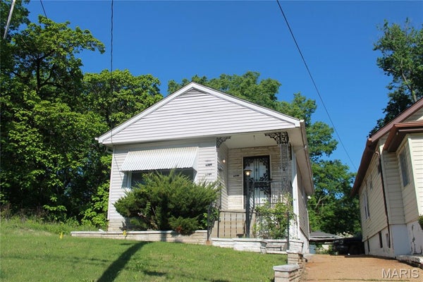 4209 BEACHWOOD AVE, SAINT LOUIS, MO 63121 - Image 90a259bbfabf50a744fcfffbd151a542/643325549