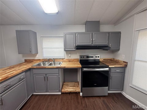 Tiny photo for 17224 Highway 32, Lebanon, MO 65536 (MLS # 26057107)