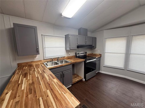 Tiny photo for 17224 Highway 32, Lebanon, MO 65536 (MLS # 26057107)