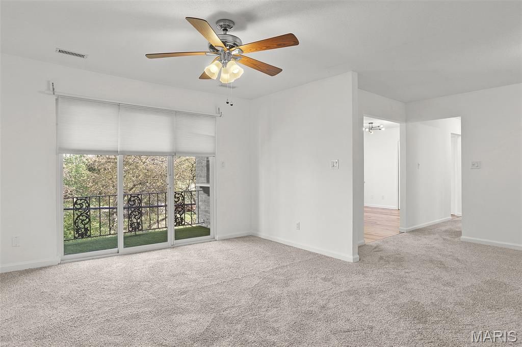 Photo of 11741 Casa Grande Drive #G, St Louis, MO 63146 (MLS # 26020335)