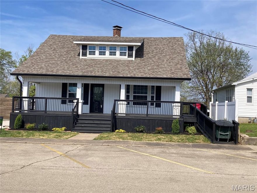 PRICED BELOW APPRAISAL
This charming bungalow in the heart of Kelso has been completely remodeled from top to bottom. In 2026, it got brand-new flooring, fresh paint, updated plumbing, new siding, modern appliances including a stackable washer and dryer, HVAC system, sump pump, basement entrance, and more. The roof was replaced in 2025, and fresh landscaping adds extra curb appeal. With a private driveway and additional street parking out front, it’s move-in ready—just settle in and enjoy your new home.