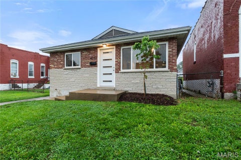 Tiny photo for 4233 Delor Street, St Louis, MO 63116 (MLS # 26036377)