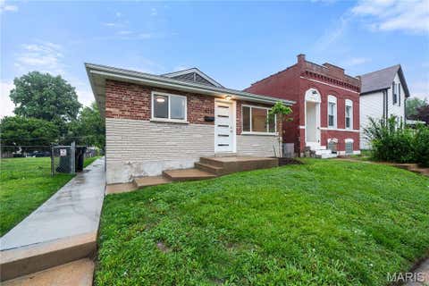 Tiny photo for 4233 Delor Street, St Louis, MO 63116 (MLS # 26036377)