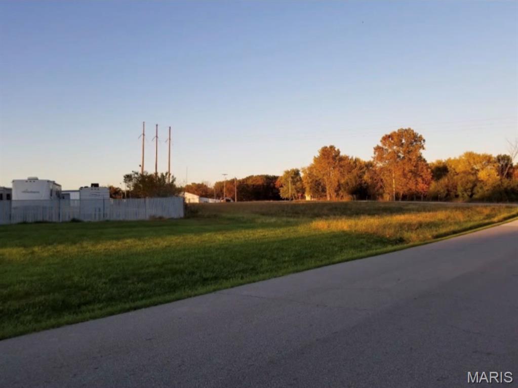 Lincoln Place - Land