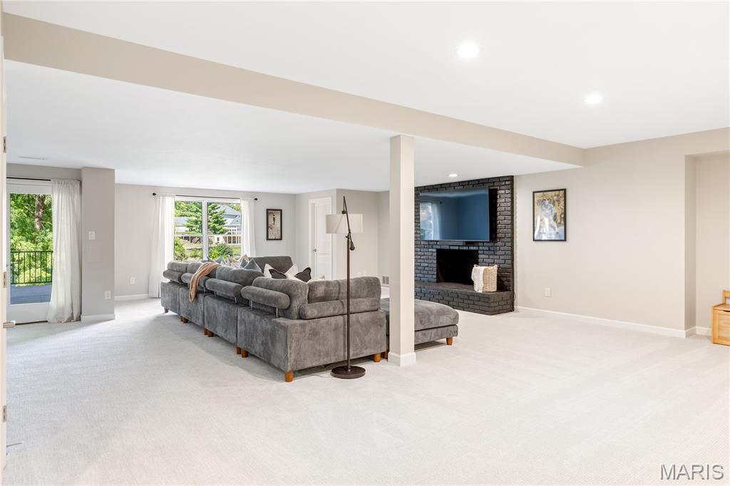 Essex Point - Residential