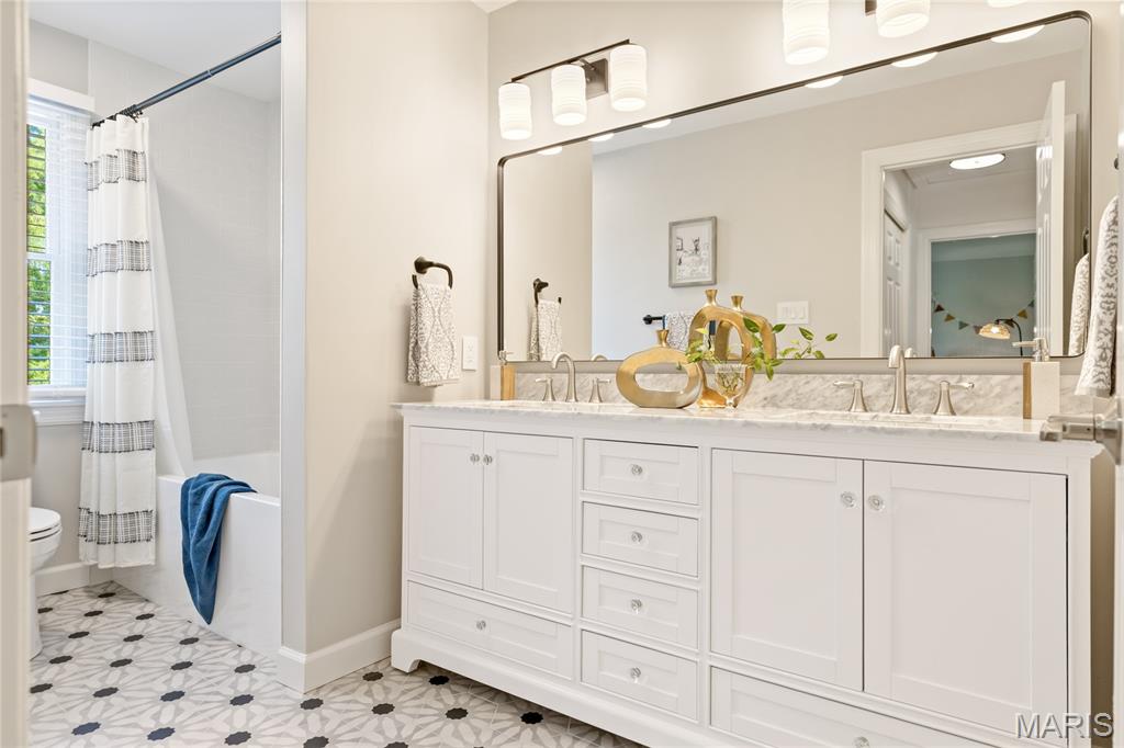 Essex Point - Residential