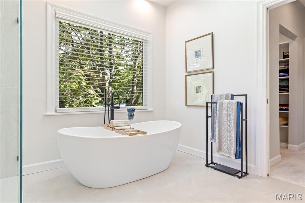 Essex Point - Residential