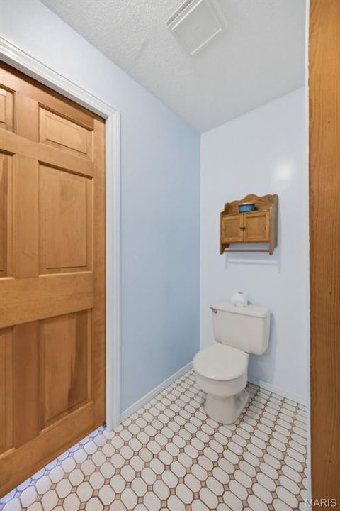 Tiny photo for 16 Rockwood Forest Glen Gln, Wildwood, MO 63025 (MLS # 26013029)