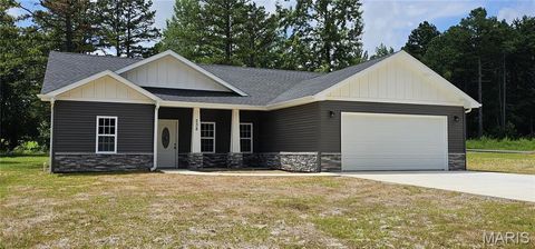 Photo of 238 Ruth Harris Lane, Poplar Bluff, MO 63901 (MLS # 25079907)