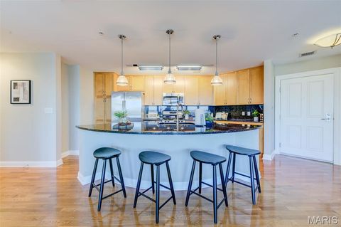 Tiny photo for 4909 Laclede Avenue #1206, St Louis, MO 63108 (MLS # 25082991)