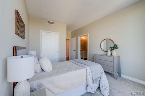 Tiny photo for 4909 Laclede Avenue #1206, St Louis, MO 63108 (MLS # 25082991)