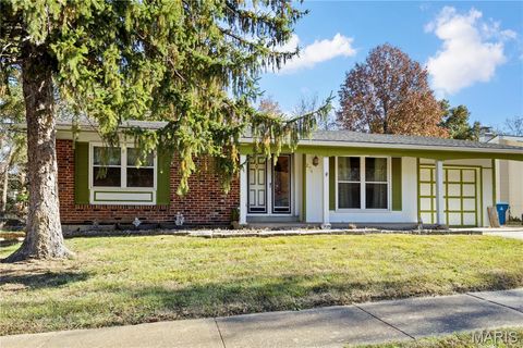 274 Cedar Village Court Ballwin MO 63021