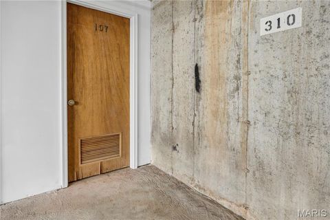 Tiny photo for 1033 Wilton Royal Drive #107, Creve Coeur, MO 63146 (MLS # 25066998)