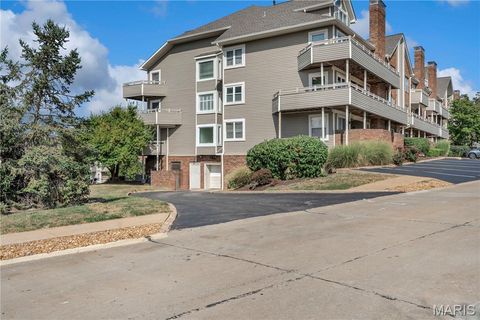 Tiny photo for 1033 Wilton Royal Drive #107, Creve Coeur, MO 63146 (MLS # 25066998)