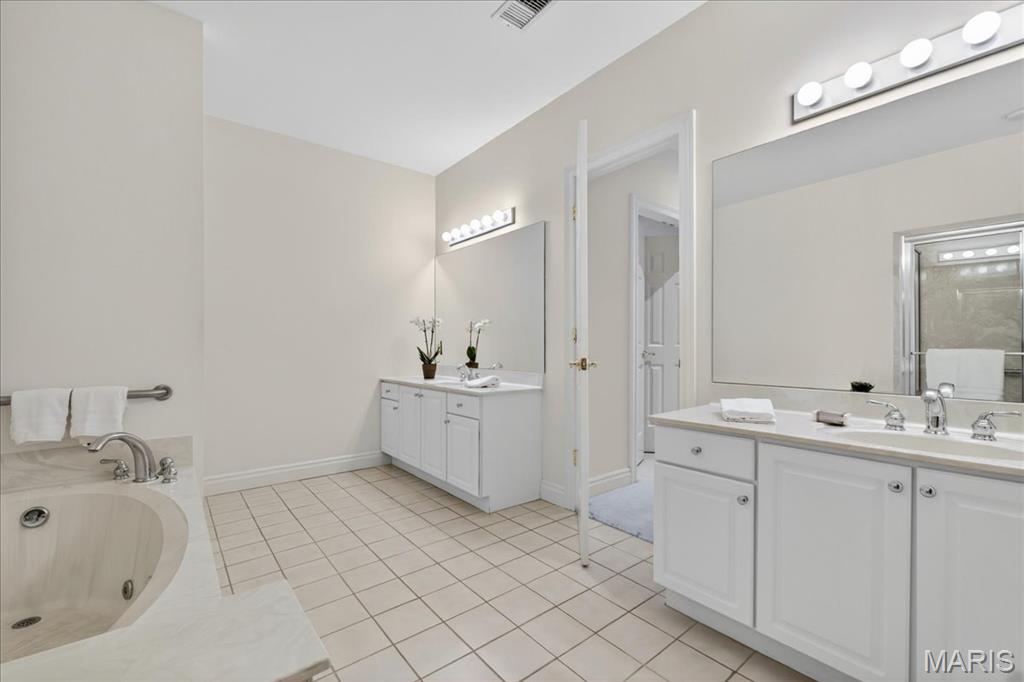 315 North Meramec A Condo - Residential