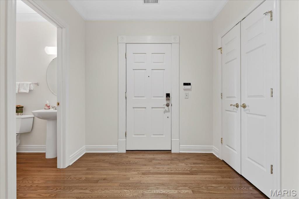 315 North Meramec A Condo - Residential
