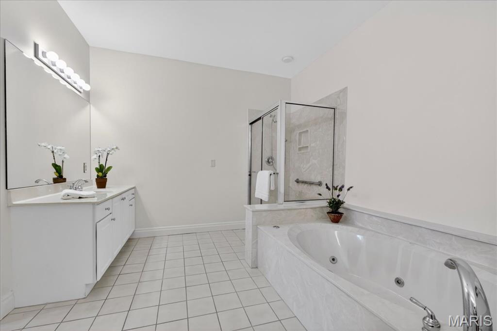 315 North Meramec A Condo - Residential
