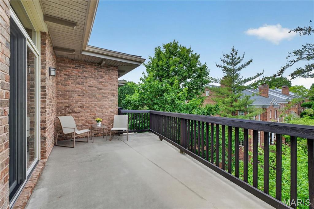 315 North Meramec A Condo - Residential