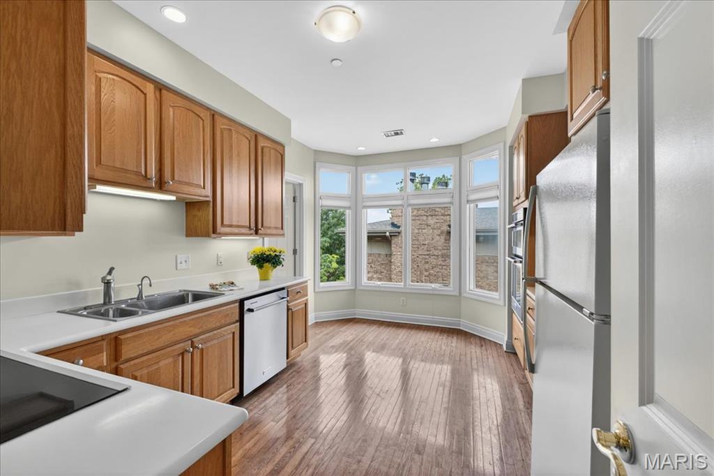 315 North Meramec A Condo - Residential