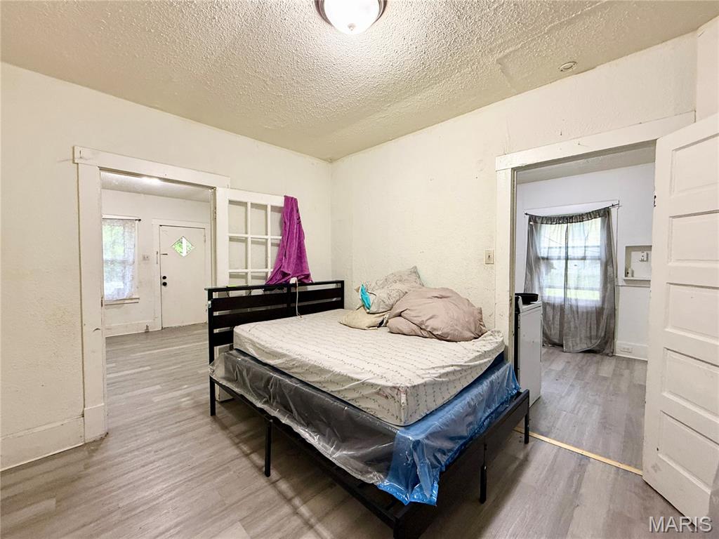 West Walnut Manor - Residential