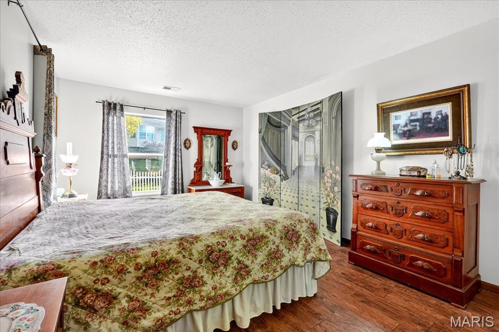 St Peters, Missouri 63376, United States, 1 Bedroom Bedrooms, ,1 BathroomBathrooms,Residential,Active,240802