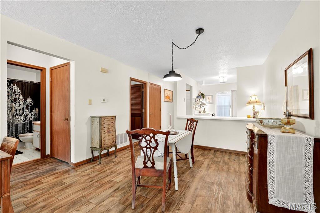 St Peters, Missouri 63376, United States, 1 Bedroom Bedrooms, ,1 BathroomBathrooms,Residential,Active,240802