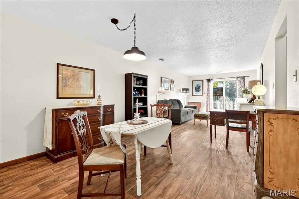 St Peters, Missouri 63376, United States, 1 Bedroom Bedrooms, ,1 BathroomBathrooms,Residential,Active,240802