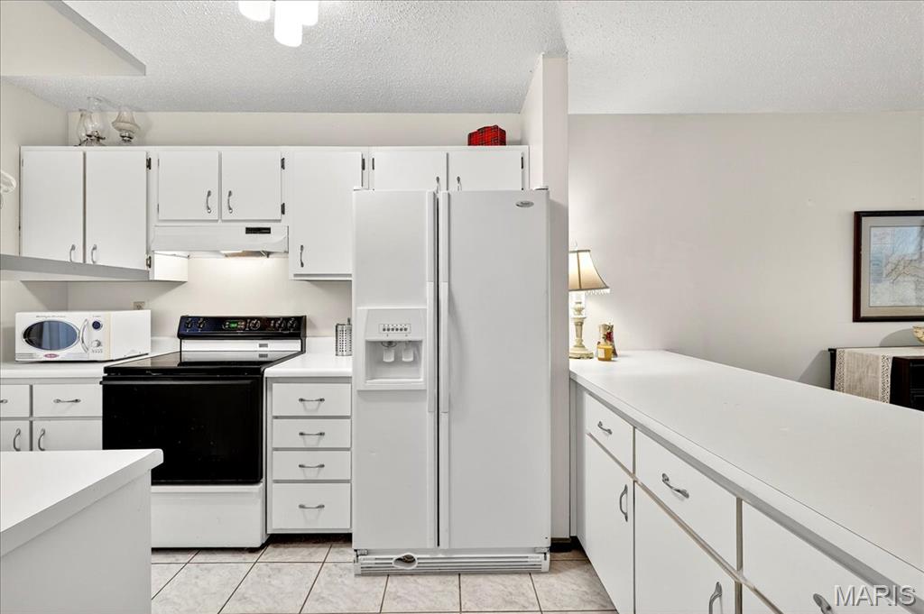 St Peters, Missouri 63376, United States, 1 Bedroom Bedrooms, ,1 BathroomBathrooms,Residential,Active,240802