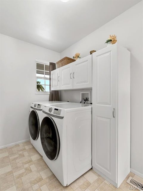 Tiny photo for 305 Valley Bluff Drive, Wentzville, MO 63385 (MLS # 26056922)