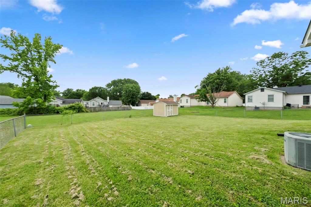 Florissant, Missouri 63031, United States, 3 Bedrooms Bedrooms, ,3 BathroomsBathrooms,Residential,Pending,139176