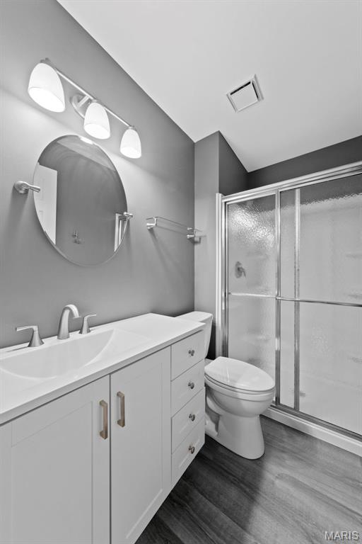 Florissant, Missouri 63031, United States, 3 Bedrooms Bedrooms, ,3 BathroomsBathrooms,Residential,Pending,139176