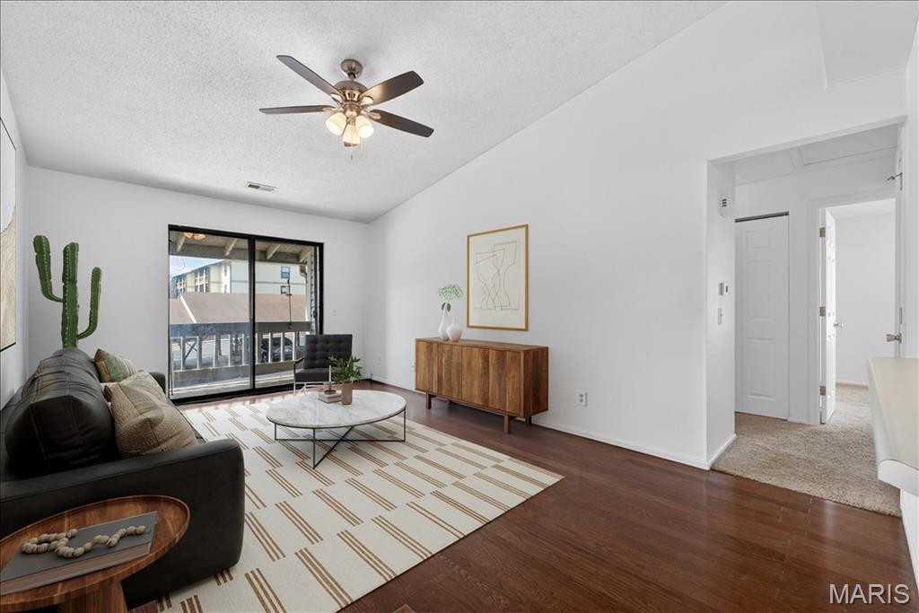 Summergate Garden Condos Ph4 - Residential