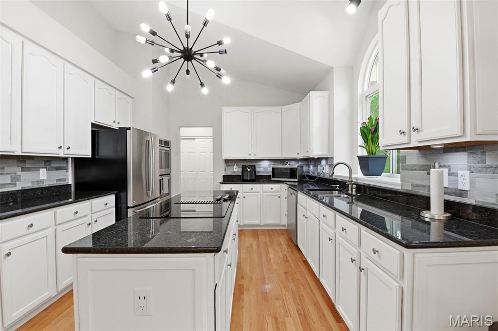 2257 Crimson View Drive