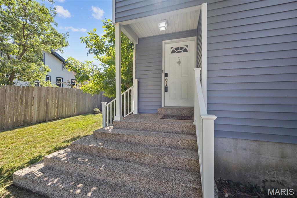 9810 Big Bend Boulevard