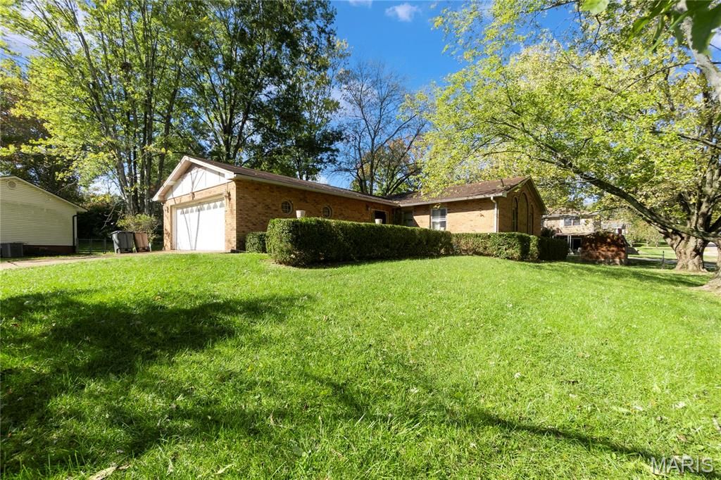 Photo of 3109 Westfield Drive, Cape Girardeau, MO 63701 (MLS # 25072195)