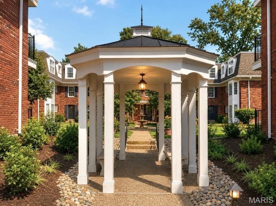 Photo of 528 N Kirkwood Road #3B, Kirkwood, MO 63122 (MLS # 26052574)