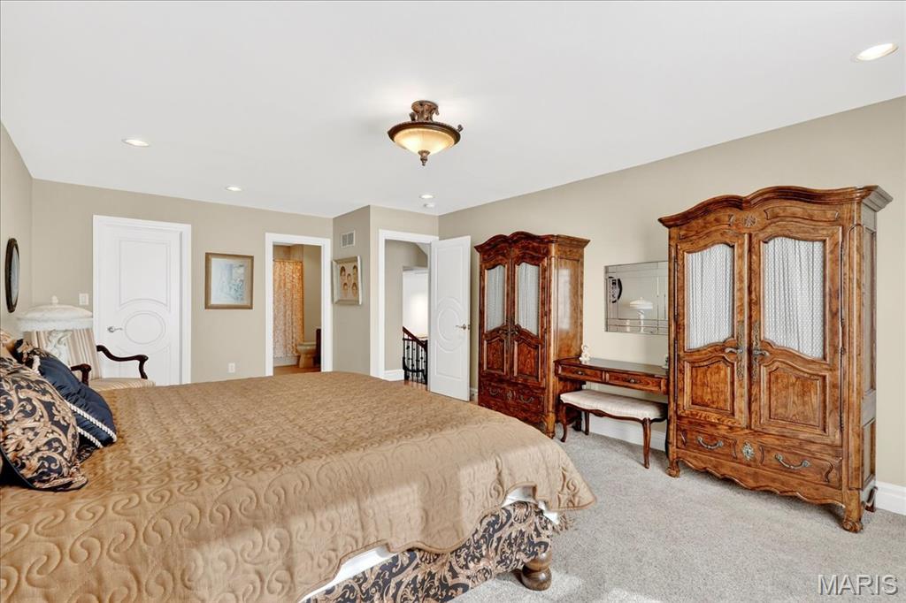 The Villas at Meadowbrook - Residential