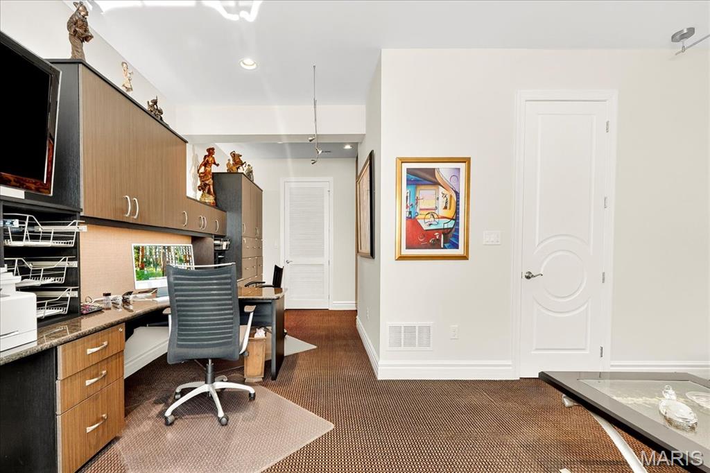 The Villas at Meadowbrook - Residential