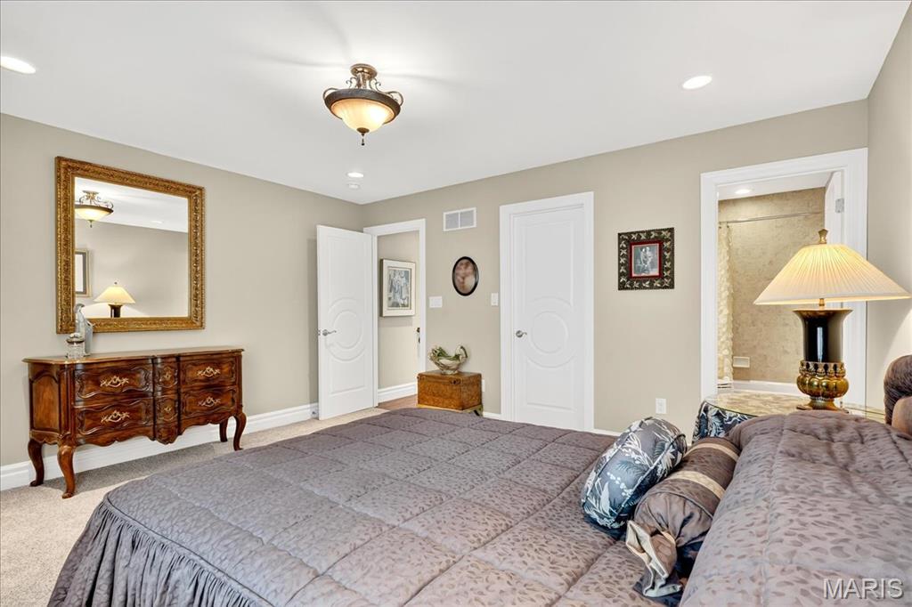 The Villas at Meadowbrook - Residential