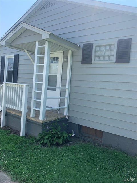 Tiny photo for 307 E Apple Avenue, Owensville, MO 65066 (MLS # 26068964)