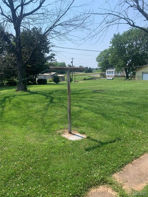 Tiny photo for 307 E Apple Avenue, Owensville, MO 65066 (MLS # 26068964)