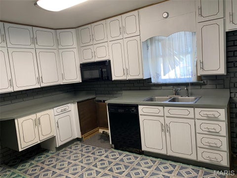Tiny photo for 307 E Apple Avenue, Owensville, MO 65066 (MLS # 26068964)