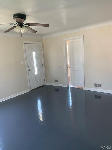 Tiny photo for 307 E Apple Avenue, Owensville, MO 65066 (MLS # 26068964)