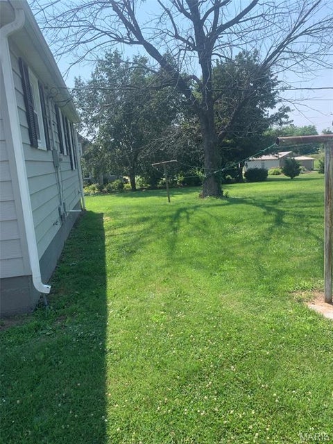 Tiny photo for 307 E Apple Avenue, Owensville, MO 65066 (MLS # 26068964)